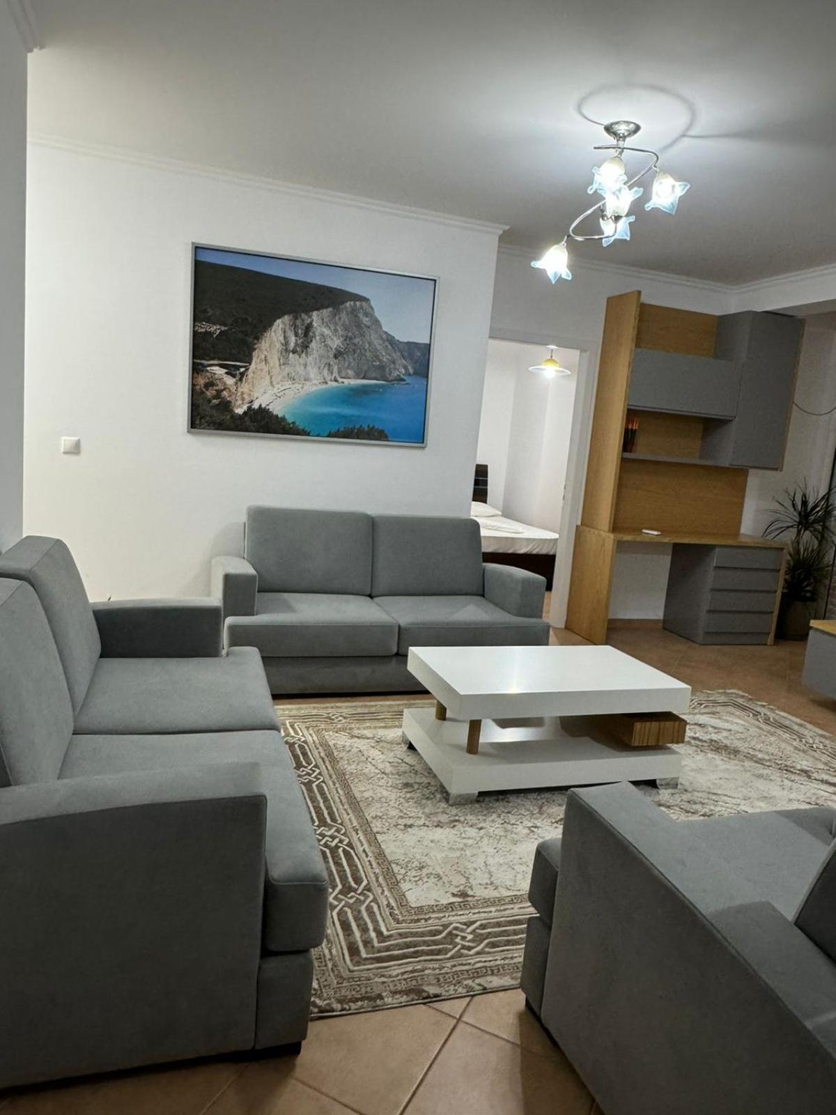 Blue Dream V&V Apartment Sarandë Exterior foto