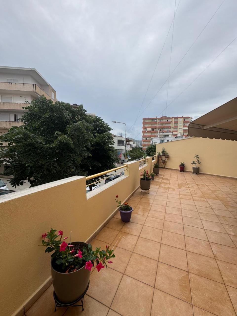 Blue Dream V&V Apartment Sarandë Exterior foto